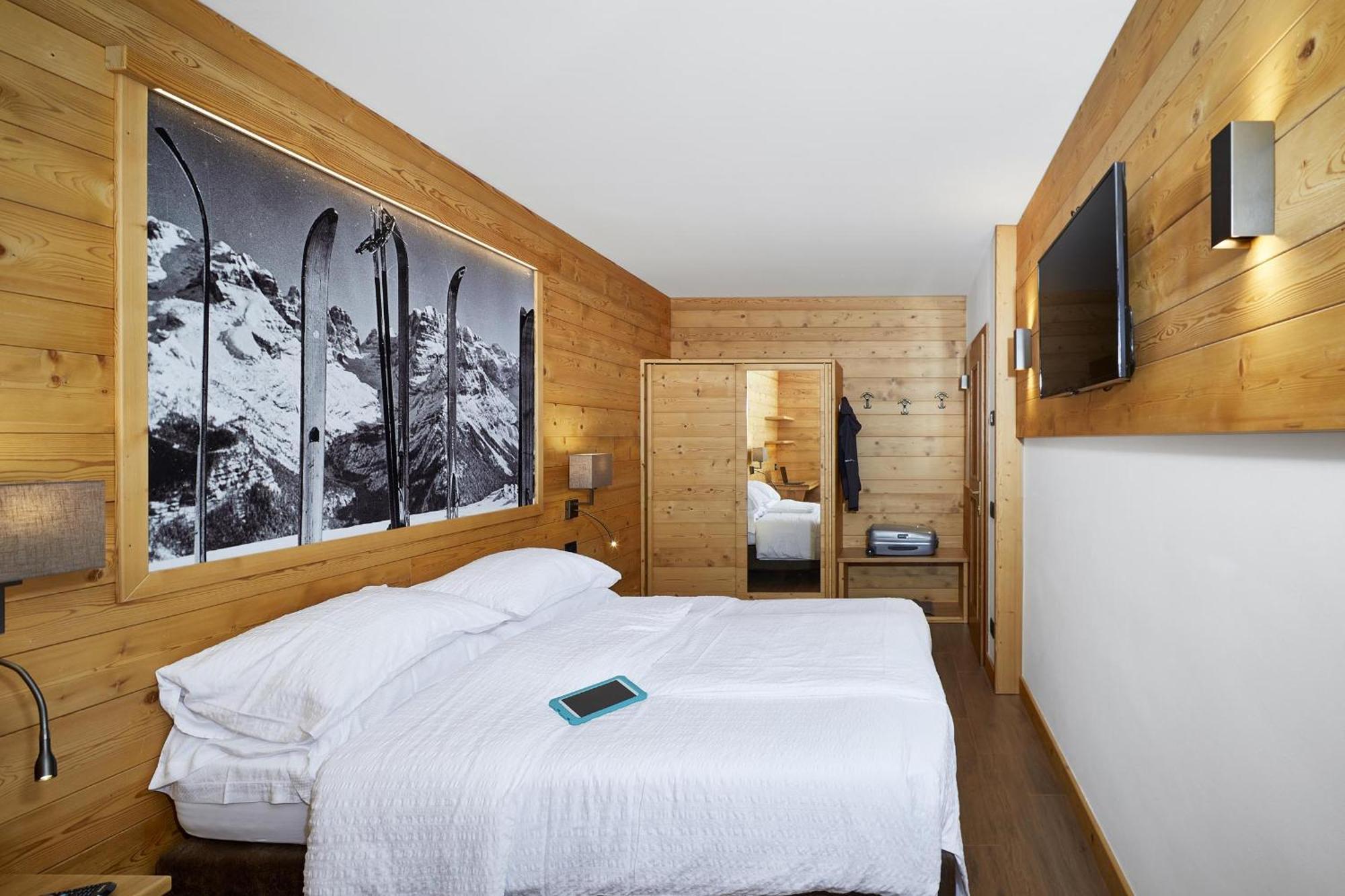 Hotel Garni Dello Sportivo Madonna di Campiglio Exterior photo